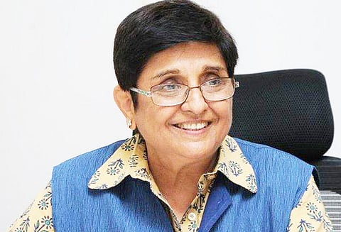 அரசு விருந்தினர் மாளிகையில் கிரண்பெடி திடீர் ஆய்வு ஊழியர்களுக்கு கடும் எச்சரிக்கை