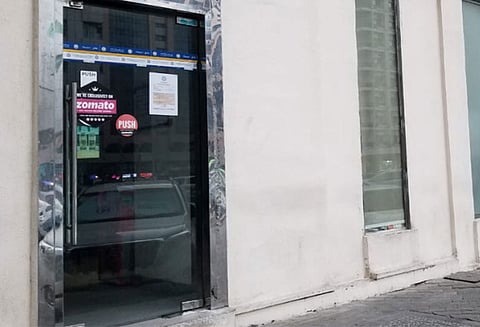 சுகாதார குறைபாடு: ஐக்கிய அரபு அமீரகத்தில் செயல்பட்டு வந்த இந்திய ஓட்டலை மூட உத்தரவு