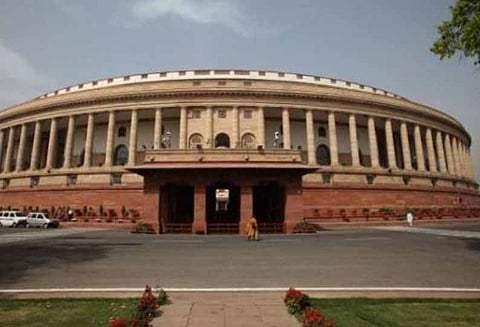 வருகிற 18 ந்தேதி பாராளுமன்ற மழைக்கால கூட்டத்தொடர்-18 மசோதாக்களை தாக்கல் செய்ய மத்திய அரசு தீவிரம்