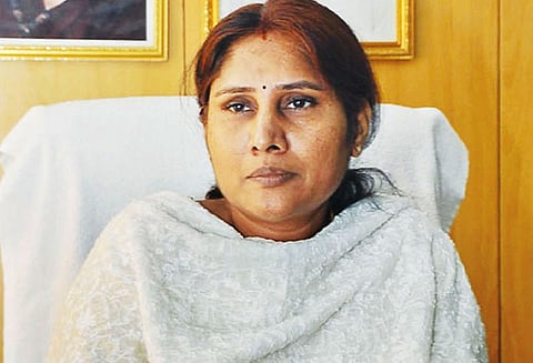 காவிரி ஆற்றின் கரையோர பகுதிகளில் வசிக்கும் பொதுமக்கள் பாதுகாப்பான இடங்களுக்கு செல்ல வேண்டும் - தர்மபுரி கலெக்டர் அறிவுறுத்தல்