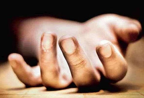 ஒரே குடும்பத்தைச் சேர்ந்த 6 பேர் தற்கொலை