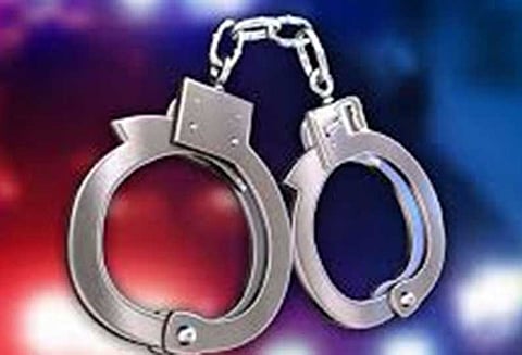 தர்மபுரியில் மோட்டார் சைக்கிள் திருடிய 2 பேர் கைது