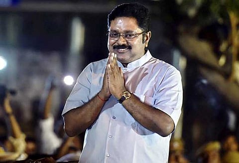 இரட்டை இலை சின்னம் பெற லஞ்சம்: டி.டி.வி.தினகரன் மீதான வழக்கில் 26-ந் தேதி வாதம்