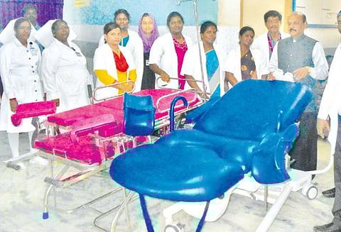 அரசு மருத்துவகல்லூரி மருத்துவமனையில் அதிநவீன பிரசவ நாற்காலி பயன்பாட்டிற்கு விடப்பட்டது
