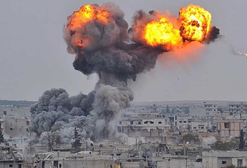 சிரியாவில் பீப்பாய் குண்டு வீச்சு: 10-க்கும் மேற்பட்டோர் பலி