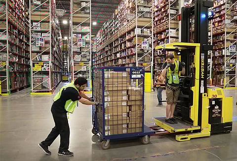 ஊழியர்கள் வேலைநிறுத்தம்: அமேசான் இணையதளம் ஸ்தம்பித்தது