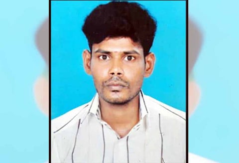 தோட்டத்தில் வாலிபர் பிணம் கொலையா? போலீஸ் விசாரணை