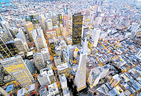 கோடிக்கணக்கில் சம்பளம்... ஆனாலும் போதவில்லை!