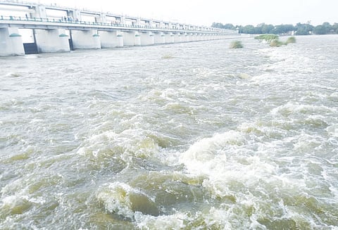 மேட்டூரில் திறக்கப்பட்ட காவிரி தண்ணீர் திருச்சி வந்தது; விவசாயிகள் மகிழ்ச்சி இன்று கல்லணை திறப்பு