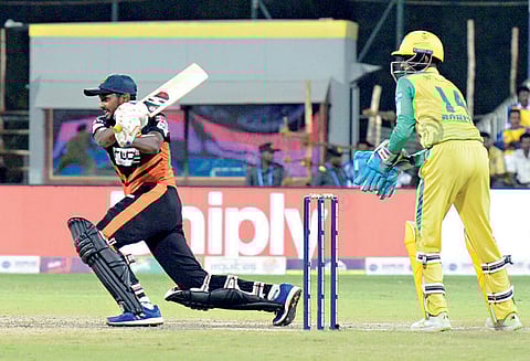 டி.என்.பி.எல்: கோவை அணி வெற்றி பெற 125 ரன்களை இலக்காக நிர்ணயித்தது திருச்சி வாரியர்ஸ் அணி