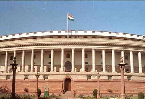 12 வயதுக்கு உட்பட்ட சிறுமியை கற்பழித்தால் தூக்குத்தண்டனை - நாடாளுமன்றத்தில் சட்ட மசோதா தாக்கல்