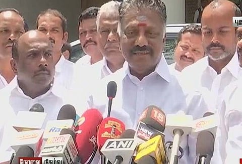 ஓபிஎஸ் - குடும்பத்தினர் மீதான சொத்துக்குவிப்பு புகார்; விசாரணை நடத்த உத்தரவிடப்பட்டுள்ளது- தமிழக அரசு