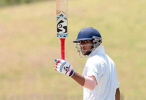 இளையோர் டெஸ்ட் கிரிக்கெட்டில் இந்திய வீரர் பவான் ஷா 282 ரன்கள் குவிப்பு