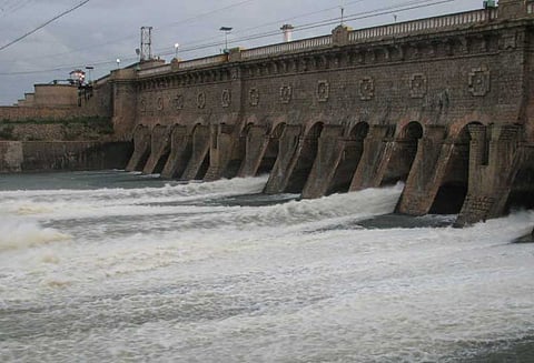 கே.ஆர்.எஸ்., கபினி அணைகளில் இருந்து தமிழகத்திற்கு காவிரியில் திறக்கும் நீரின் அளவு மேலும் குறைப்பு