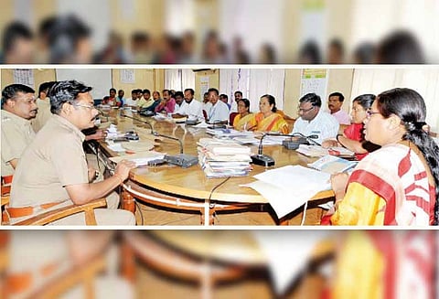 சட்டம்-ஒழுங்கு பணிகளை துரிதப்படுத்த வாட்ஸ்-அப் குரூப்