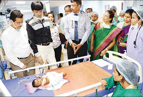 சமூக வலைதளங்களை பார்த்து பிரசவம்: ஆசிரியை சாவுக்கு காரணமானவர்கள் மீது கடும் நடவடிக்கை எடுக்கப்படும் - சுகாதாரத்துறை முதன்மை செயலாளர்