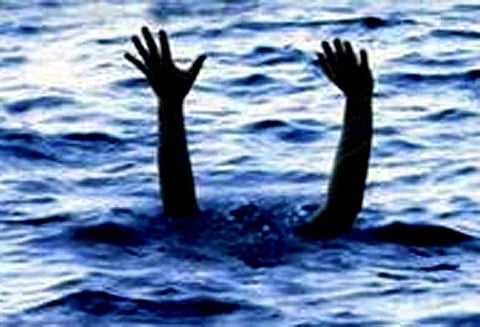 தூத்துக்குடியில் பரிதாபம் தண்ணீரில் மூழ்கி 4 வயது சிறுவன் சாவு