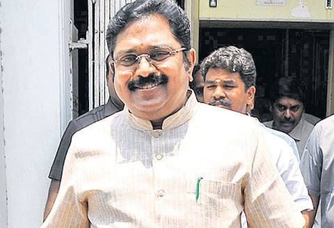 மது ஆலை இருந்தால் அரசு ஏன் எங்களிடம் மது வாங்க வேண்டும்? டி.டி.வி.தினகரன் பரபரப்பு பேட்டி