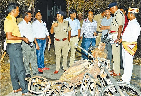 தூத்துக்குடி துப்பாக்கி சூடு சம்பவம்: தேசிய மனித உரிமை ஆணைய குழுவினர் நேரில் விசாரணை