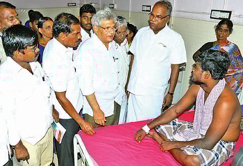 தூத்துக்குடி துப்பாக்கி சூடு விசாரணையை சி.பி.ஐ.க்கு மாற்ற வேண்டும் சீதாராம் யெச்சூரி வலியுறுத்தல்