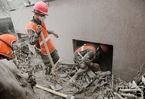 கவுதமாலாவில் மீண்டும் எரிமலை வெடிப்பு: பலி 72 ஆக உயர்வு; மீட்பு பணியில் சிக்கல்