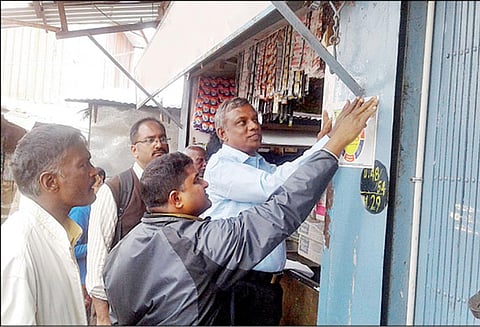 குழந்தை தொழிலாளர்கள் பணியில் உள்ளனரா? அதிகாரிகள் திடீர் சோதனை