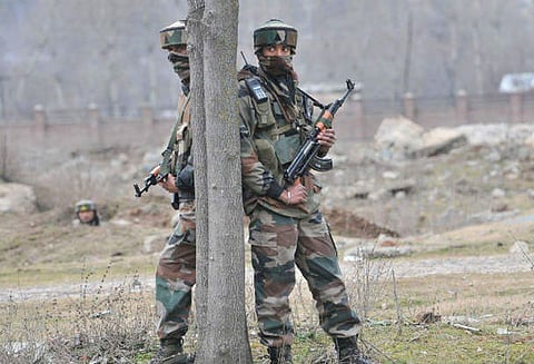 ஜம்முவில் ஊடுருவல் முயற்சி முறியடிப்பு; 3 தீவிரவாதிகள் சுட்டு கொலை