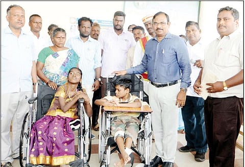 கடலூரில், 22 பயனாளிகளுக்கு ரூ.6 லட்சம் நலத்திட்ட உதவிகள் கலெக்டர் தண்டபாணி வழங்கினார்