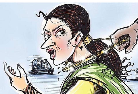 நெய்வேலியில் துணிகரம் என்.எல்.சி. அதிகாரி மனைவியிடம் 10 பவுன் நகை பறிப்பு