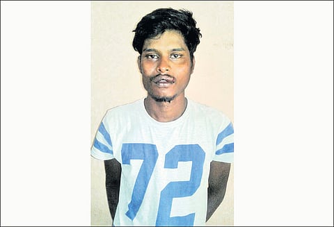 மாங்காடு அருகே டிரைவரை தாக்கி கார் கடத்தல்; ஒருவர் கைது