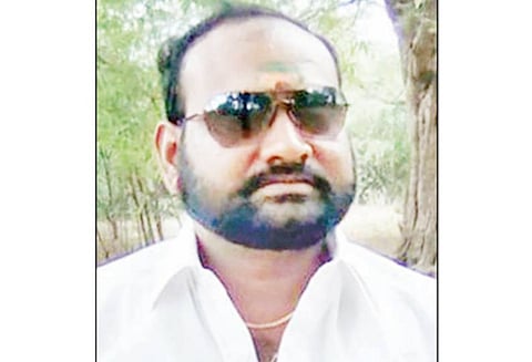 திருவிடைமருதூர் அருகே பயங்கரம்: பிரபல ரவுடி அரிவாளால் வெட்டிக்கொலை