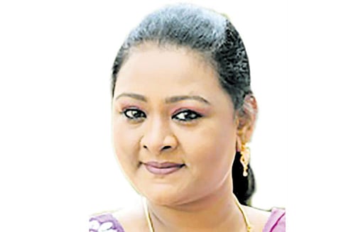 பாலியல் சர்ச்சை கதை : ஷகிலா படத்துக்கு தணிக்கை குழு தடை