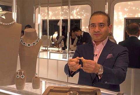 பல பாஸ்போர்ட்டுகளை வைத்து ‘டிமிக்கி’ கொடுக்கும் நிரவ் மோடி ஜூன் 12-ம் தேதி இந்திய பாஸ்போர்ட்டில் பயணம்!