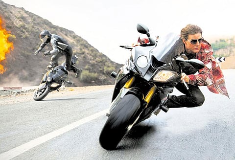 மிஷன் இம்பாசிபிளும், ஆக்‌ஷன் நாயகன் டாம் குரூஸும்..!