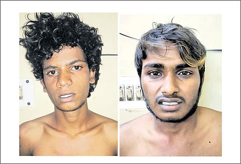 கத்தியுடன் சுற்றித்திரிந்த வழிப்பறி கொள்ளையர்களை மடக்கி பிடித்த போலீஸ்காரர்