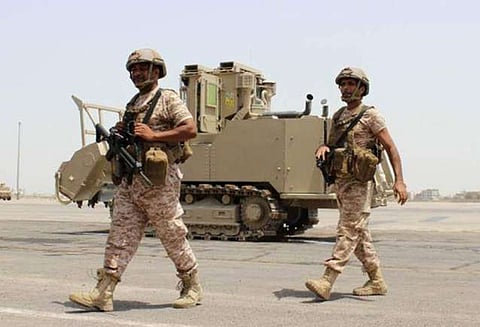 ஏமனில் சவூதி அரேபியா தலைமையிலான கூட்டணி படை தாக்குதல்; 8 ஹிஜ்புல்லா தீவிரவாதிகள் பலி