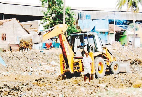 புன்னைநல்லூர் மாரியம்மன் கோவிலில் ரூ.1 கோடியில் மேம்பாட்டு பணிகள்
