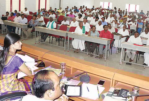 வாசனை திரவியம், பழ ஜூஸ் தொழிற்சாலை அமைக்க வேண்டும்