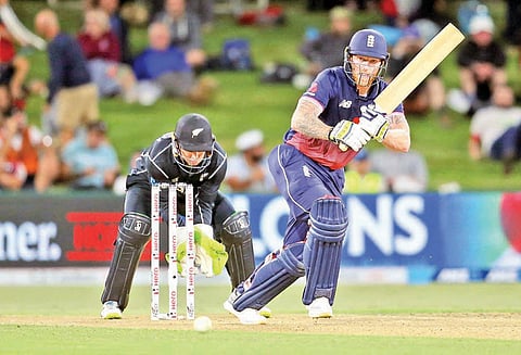 நியூசிலாந்துக்கு எதிரான 2-வது ஒருநாள் கிரிக்கெட் இங்கிலாந்து அணி அபார வெற்றி