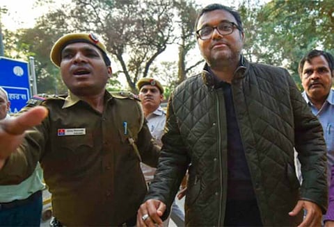 ஒரு நாள் காவலில் கார்த்தி சிதம்பரத்திடம் சிபிஐ அதிகாரிகள் விசாரணை தொடங்கியது