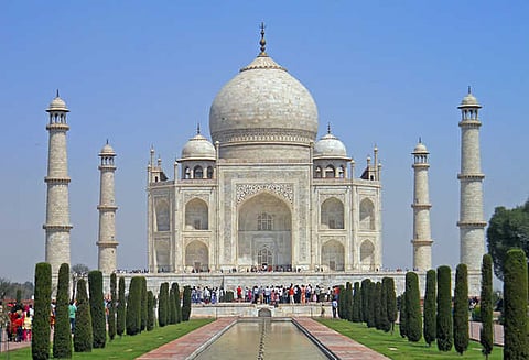 தாஜ் மகாலில் சூரிய உதயத்திற்கு 30 நிமிடங்களுக்கு முன் நுழைவு சீட்டுகள் வழங்கப்படும்: மத்திய மந்திரி தகவல்