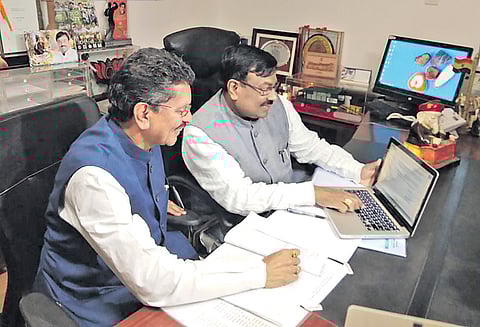 2018-19-ம் ஆண்டுக்கான மராட்டிய அரசின் பட்ஜெட் இன்று தாக்கல்