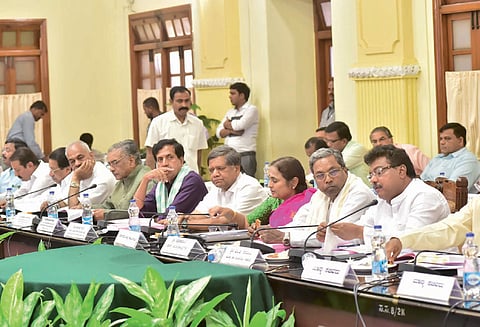 அனைத்துக்கட்சி கூட்டத்திற்கு பின்பு சித்தராமையா பேட்டி