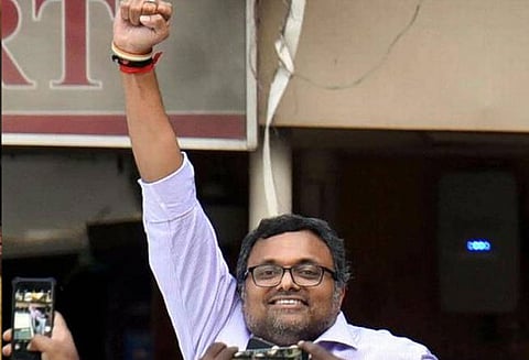 கார்த்தி சிதம்பரத்தை 15 நாள் நீதிமன்ற காவலில் வைக்கக்கோரி டெல்லி பாட்டியாலா நீதிமன்றத்தில் சிபிஐ மனு