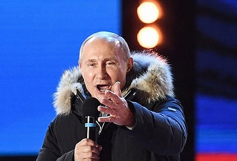 ரஷ்ய அதிபர் தேர்தலில் புதின் வெற்றி, தேர்தலில் முறைகேடுகள் நடைபெற்றதாக எதிர்க்கட்சிகள் குற்றச்சாட்டு