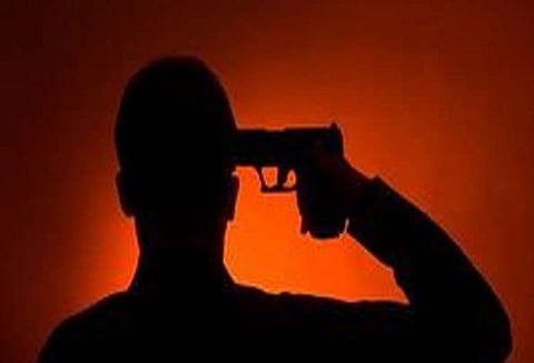 ஜம்மு மற்றும் காஷ்மீரில் ராணுவ வீரர் கைத்துப்பாக்கியால் சுட்டு தற்கொலை