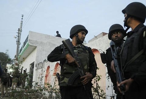 பயங்கரவாத நிதியகம் குற்றச்சாட்டில் 10 பேரை பயங்கரவாத தடுப்பு படை கைது செய்தது