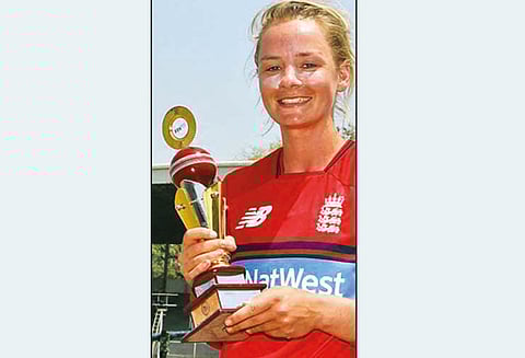 முத்தரப்பு 20 ஓவர் கிரிக்கெட்: இந்திய பெண்கள் அணி 2-வது தோல்வி