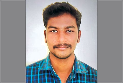 முகநூல் காதல்: சட்டக்கல்லூரி மாணவியுடன் வீட்டில் தனியாக இருந்த காதலன் திடீர் சாவு