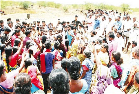 தோகைமலை கூட்டுக்குடிநீர் திட்டத்திற்கு எதிர்ப்பு